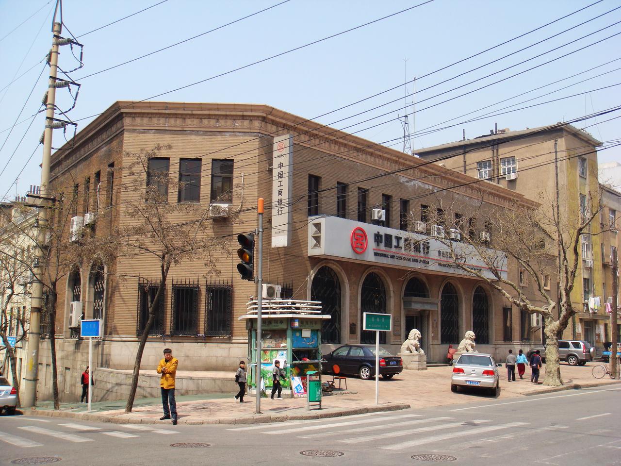 馆陶路上的历史建筑沿街排列