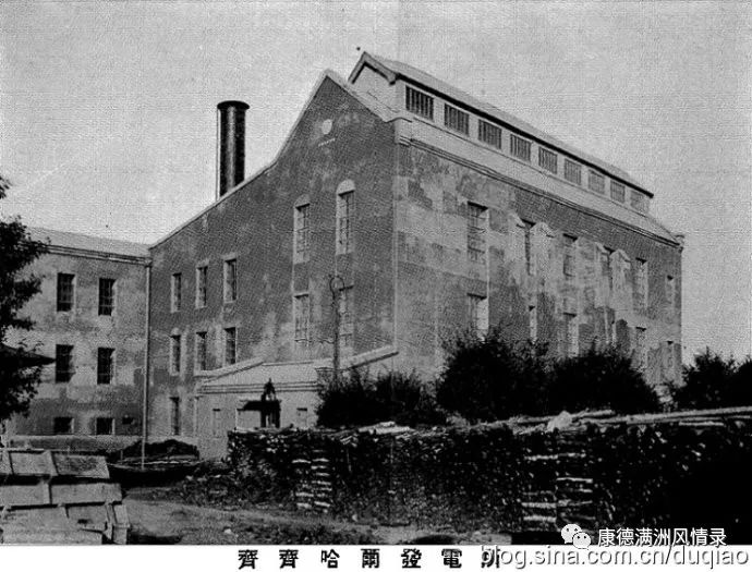 1930年代齐齐哈尔正阳大街的历史照片，可见当年日伪时期的城市街道风貌