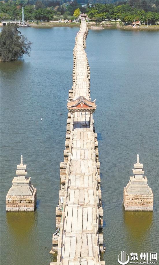 安平桥全景:2255米宋代石桥横跨安海湾