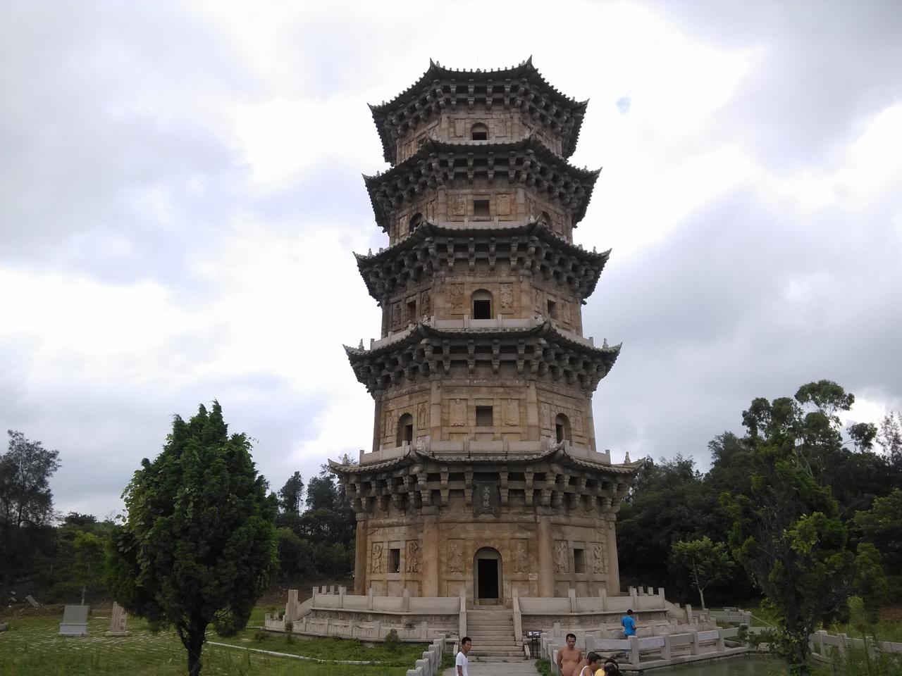 六胜塔底层匾额