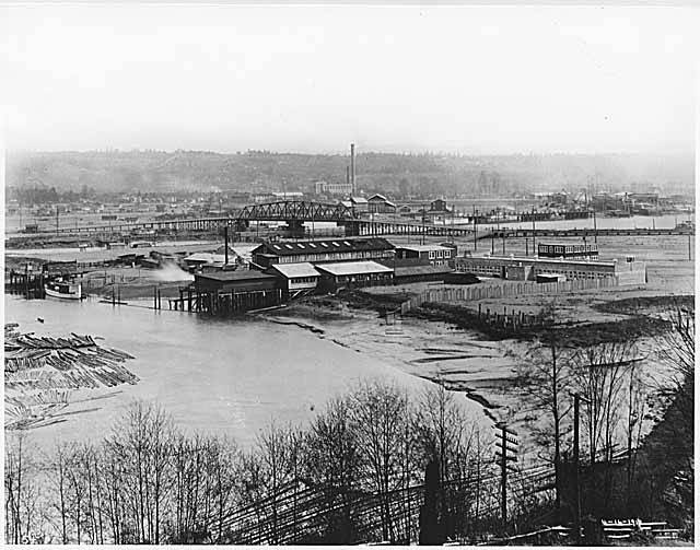 1918 年的 Boeing Plant 在 Duwamish 河西岸