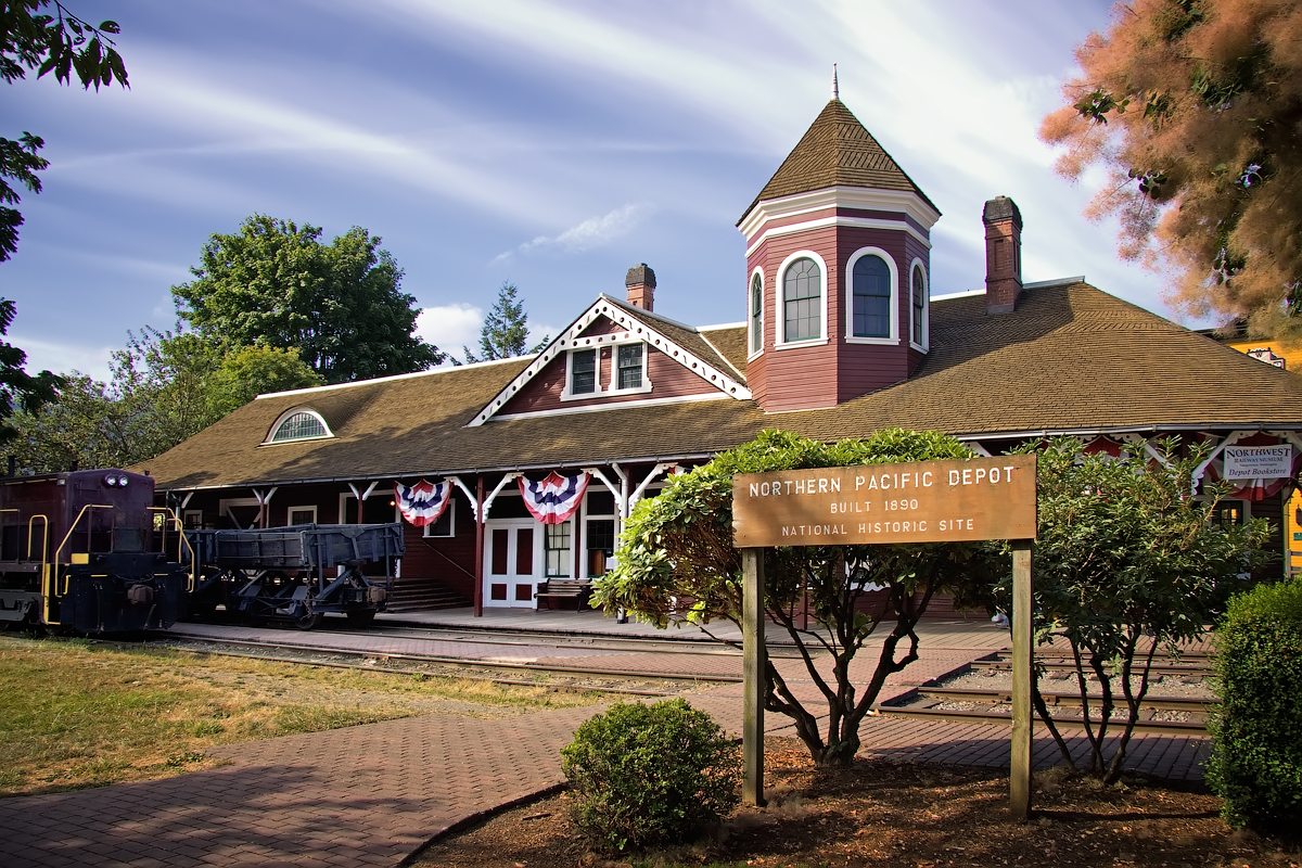 Snoqualmie Depot 维多利亚式立面，1981 年复原后