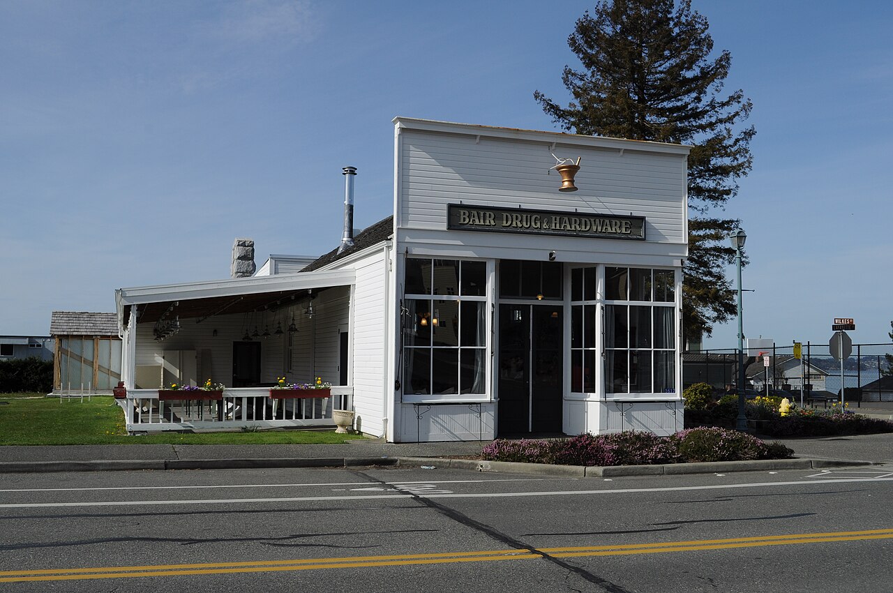 Bair Drug & Hardware 1895 商铺立面，Lafayette Street