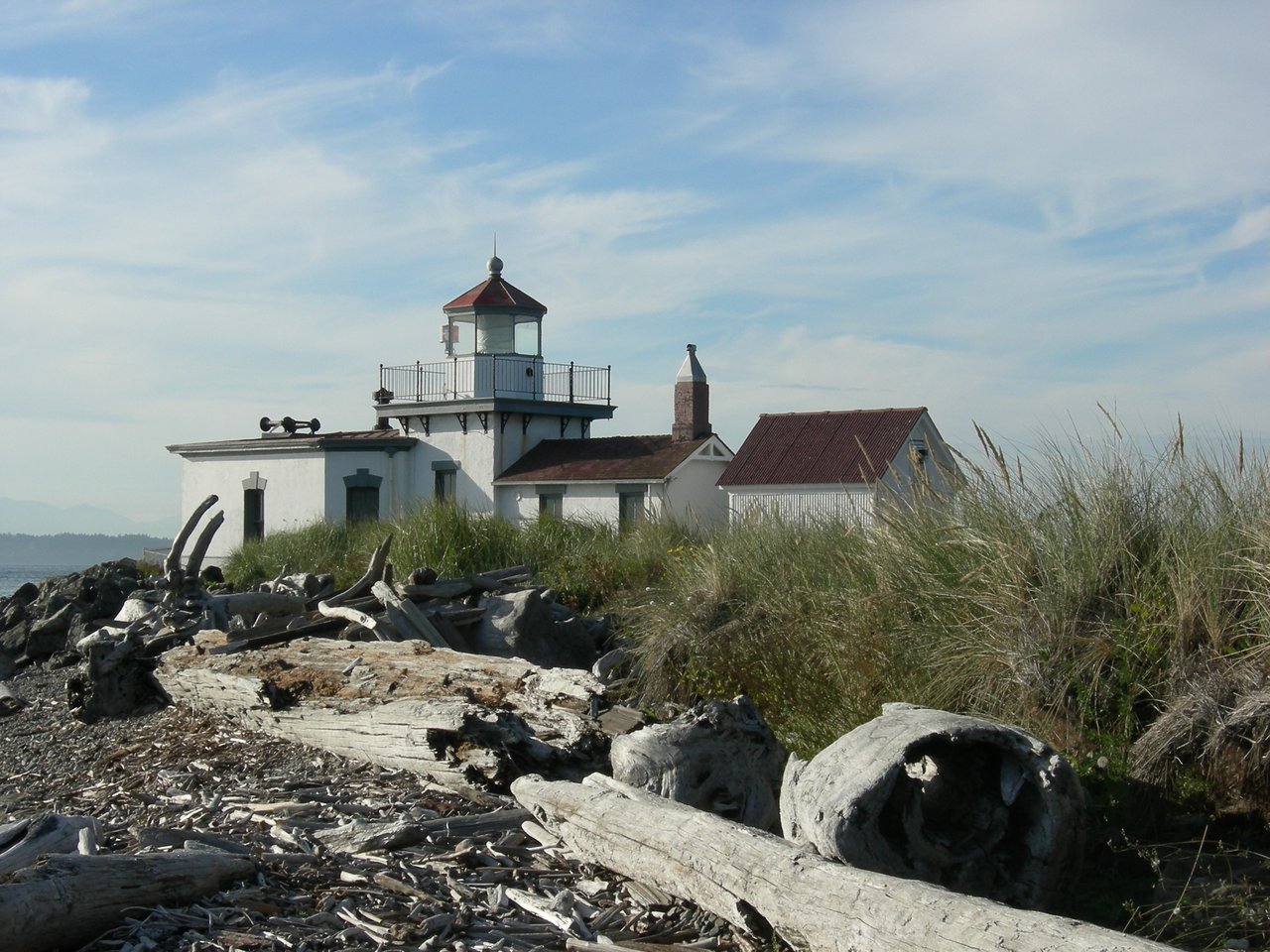 West Point Lighthouse 站在 Puget Sound 与 Salmon Bay 入口的低矮沙咀顶端