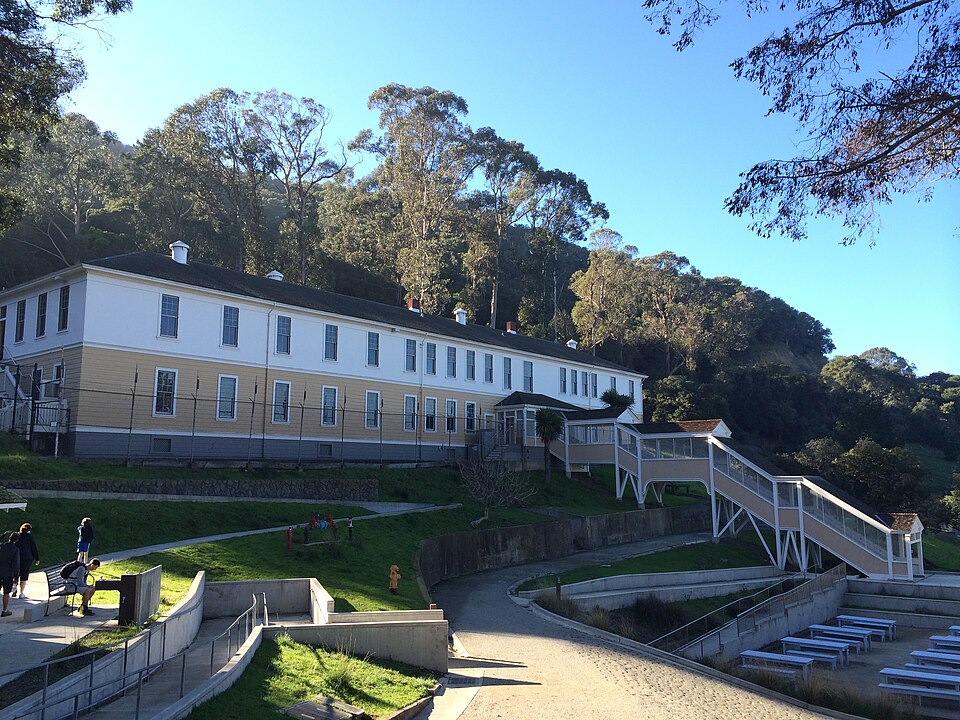 Detention Barracks 外观