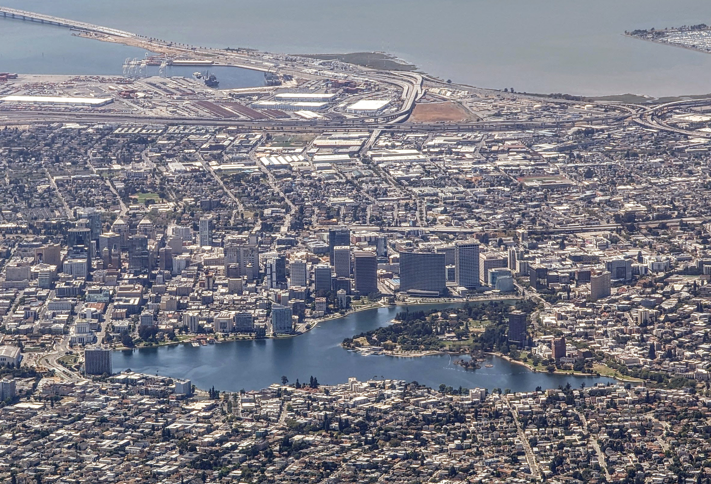 Lake Merritt 航拍全景