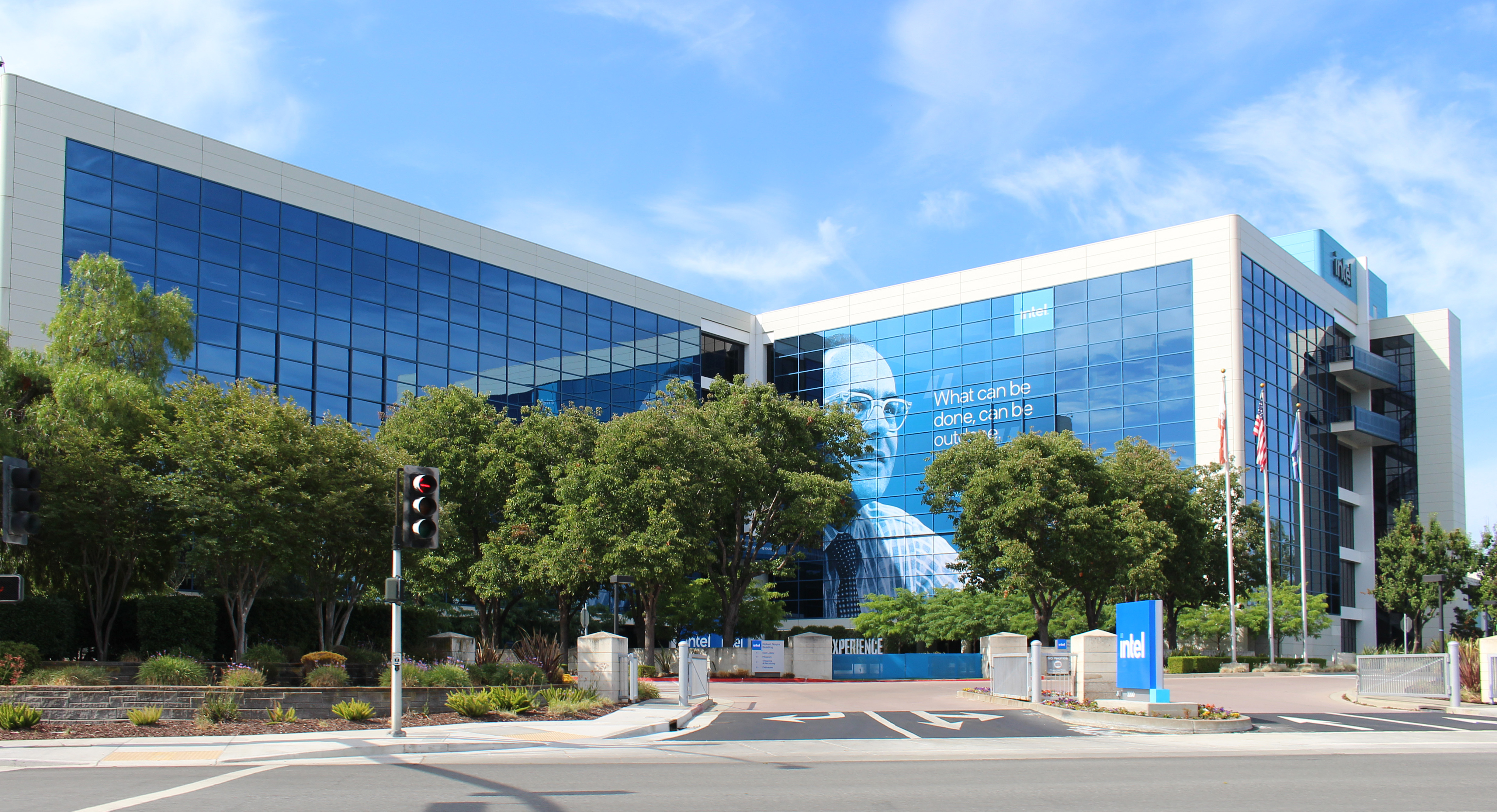 Intel 总部，2200 Mission College Boulevard