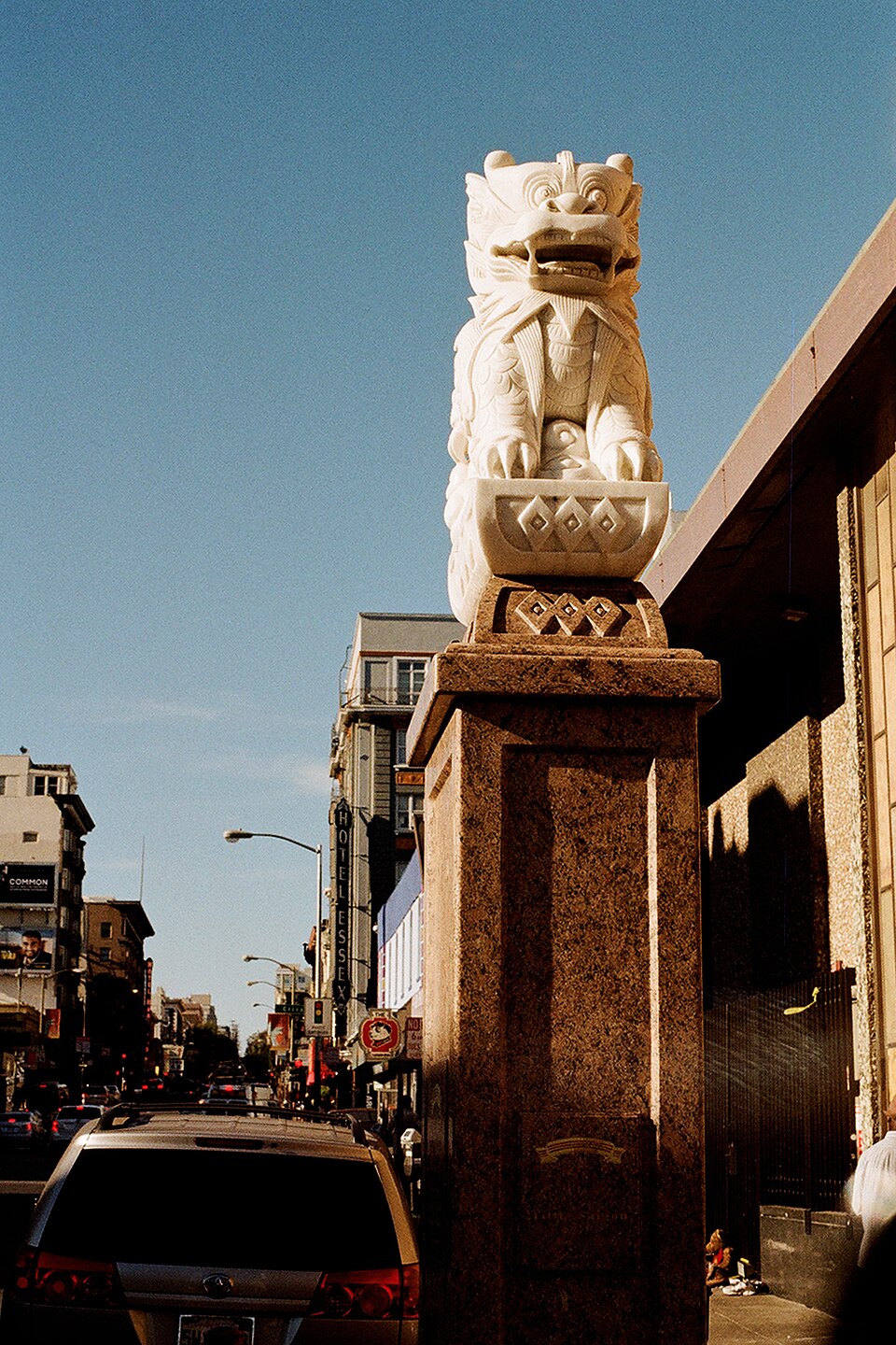 Little Saigon 门楼