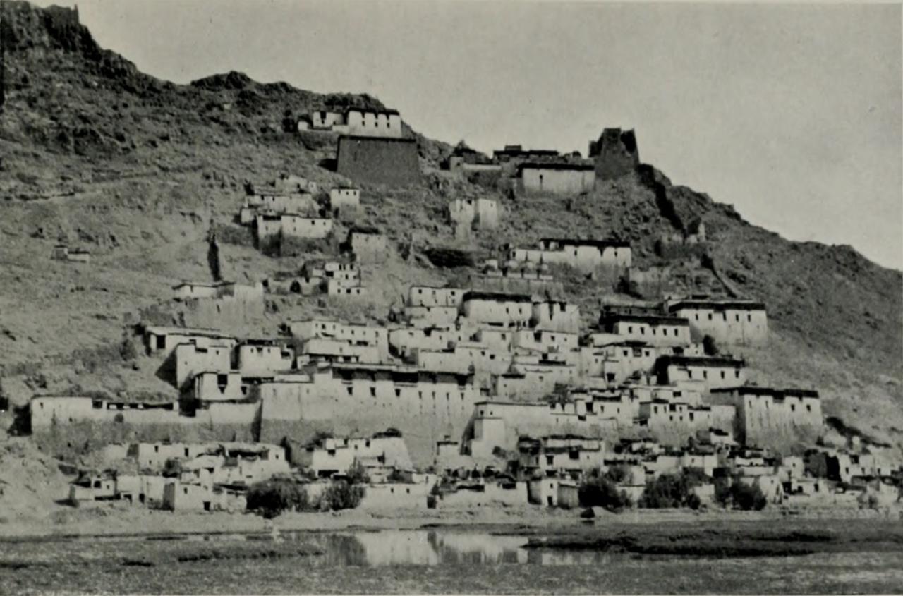 1904年的则城寺与宗堡全貌