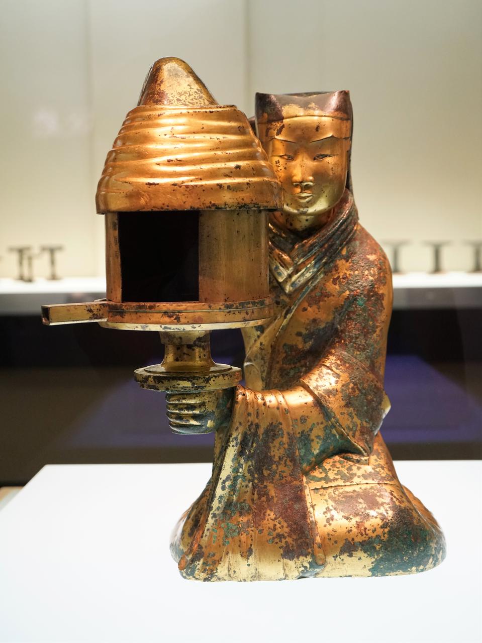 满城汉墓出土的长信宫灯，河北博物院南区展厅