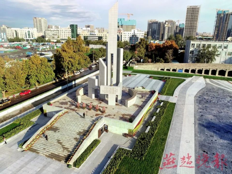 正太广场鸟瞰：大石桥—解放纪念碑—解放纪念馆的南北轴线
