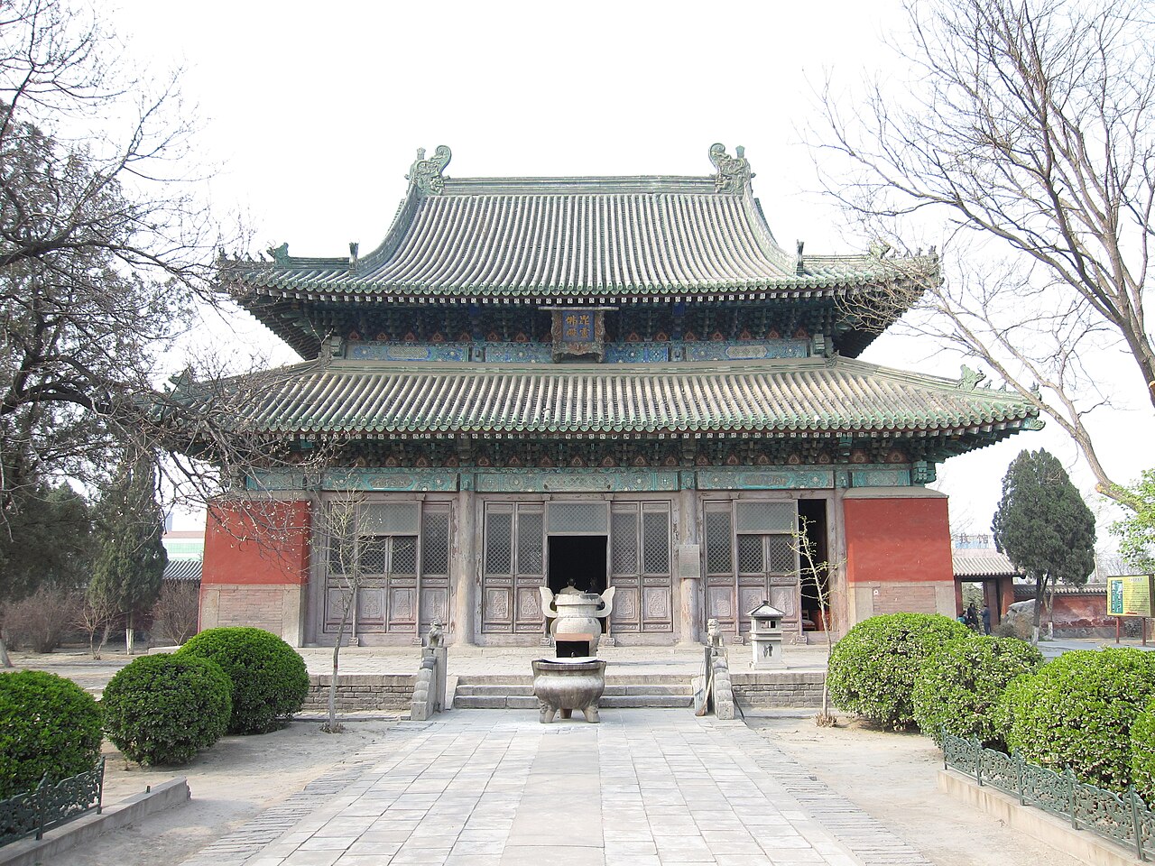 隆兴寺中轴线鸟瞰,可见各殿宇由南向北依次排列