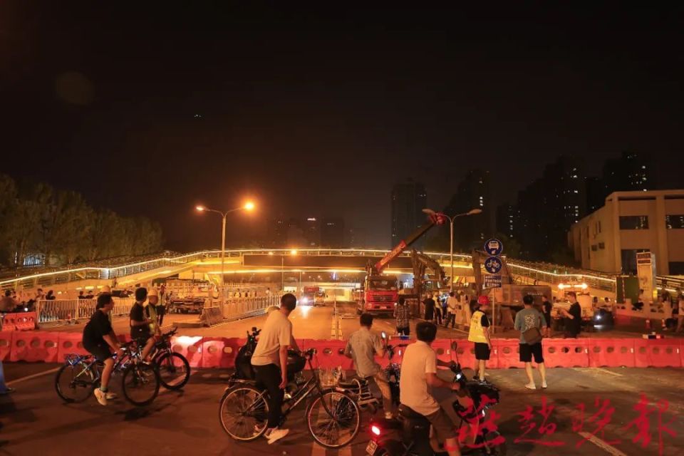 2023年9月，填平通车后的中山路胜利大街平交口