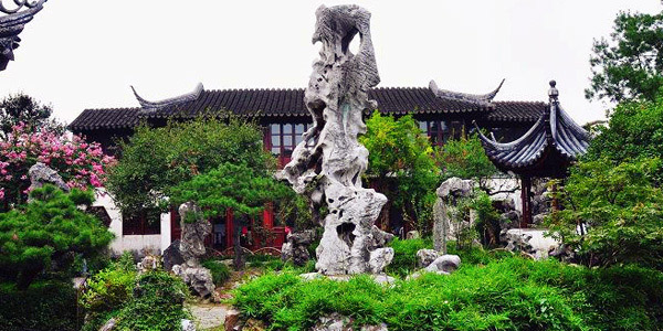 留园假山与亭台,传统园林中的社交空间