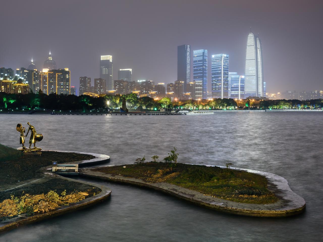 苏州工业园区金鸡湖 CBD 天际线