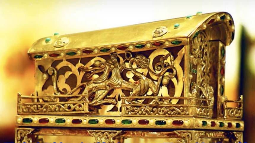 龙泉寺出土金棺与丝质蝴蝶结