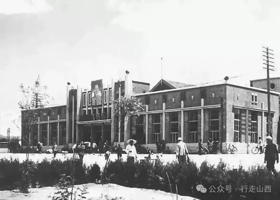 1975年太原新火车站开通典礼