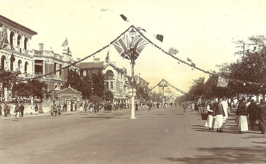 汉口英租界1918年的沿江大道，庆祝一战结束
