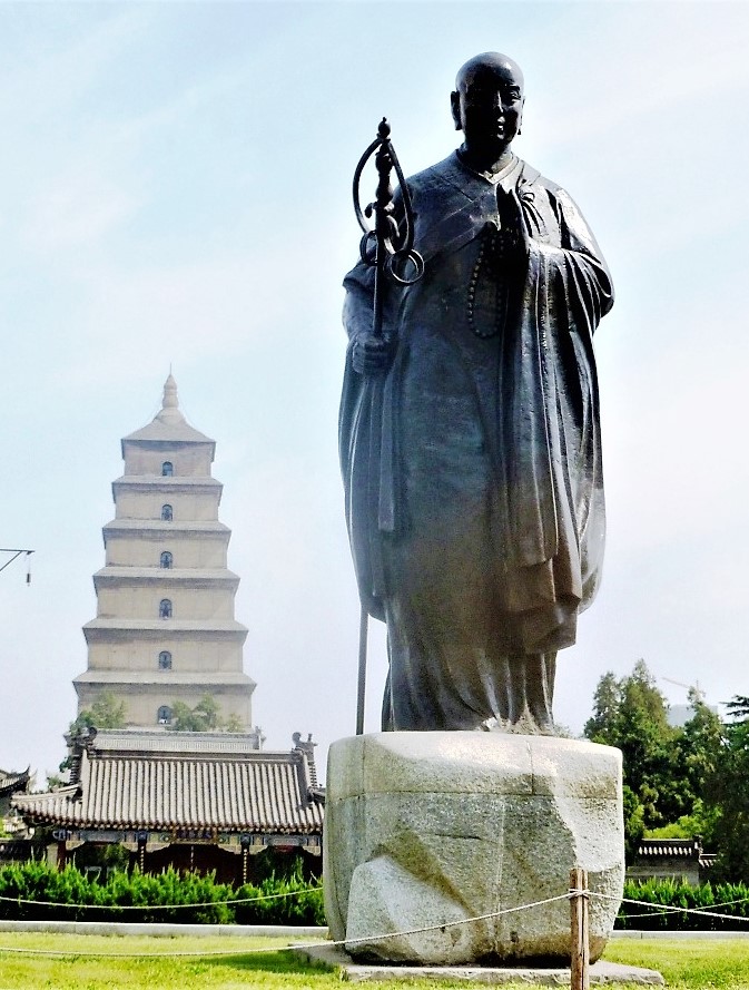 大雁塔与玄奘雕像