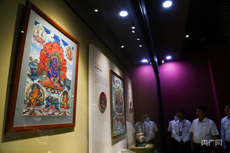 唐卡与坛城展柜