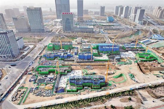 阅海湾中央商务区建设现场
