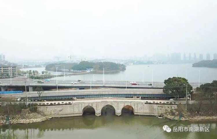 南湖公园环湖步道改造后的景观