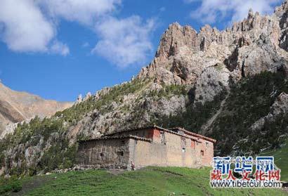 嘎乌拉康：康巴地区最早的佛殿