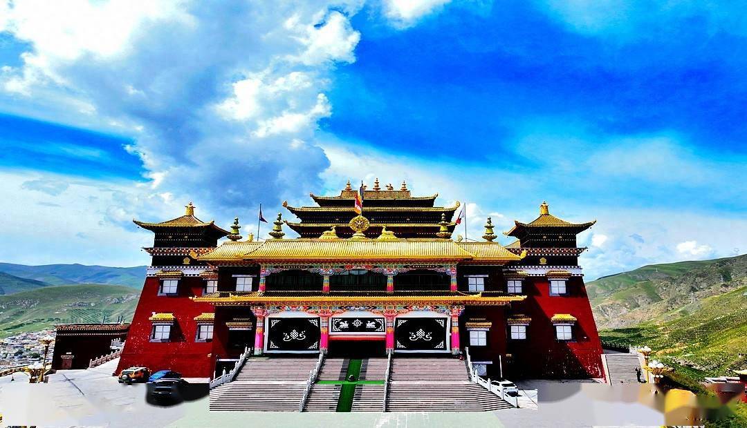 结古寺大经堂外景