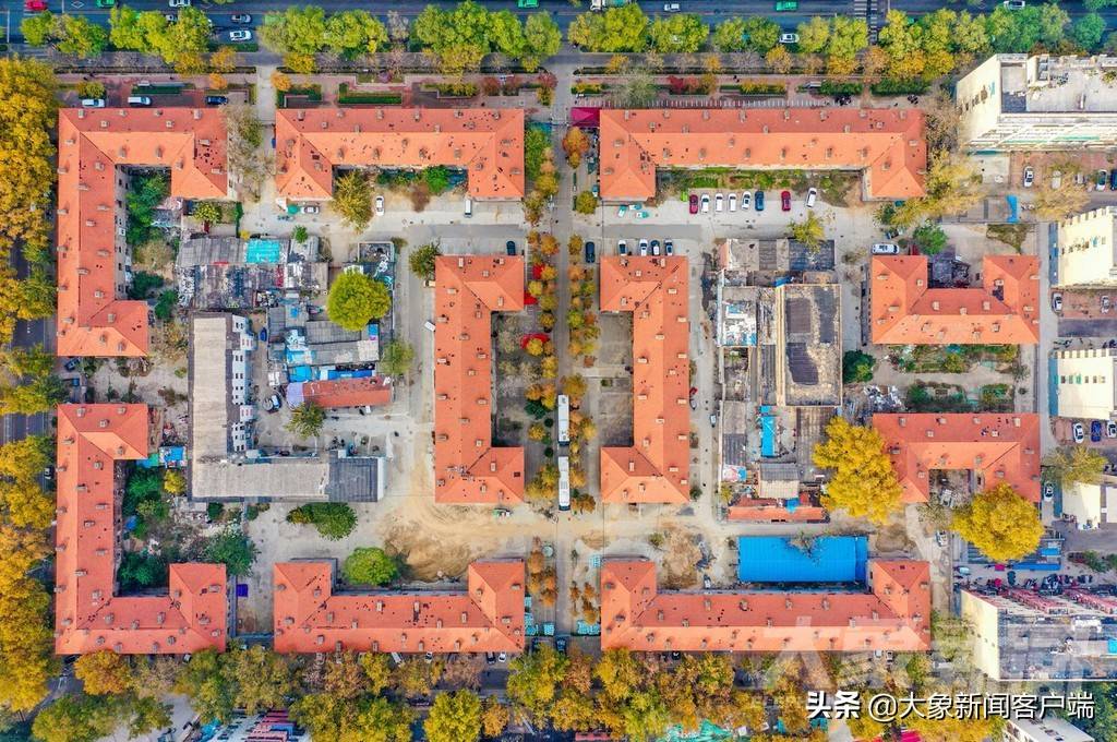 苏式住宅楼群红瓦屋顶