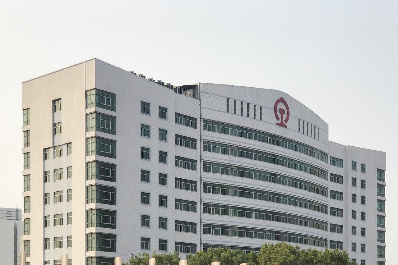郑州铁路局总部大楼另一视角