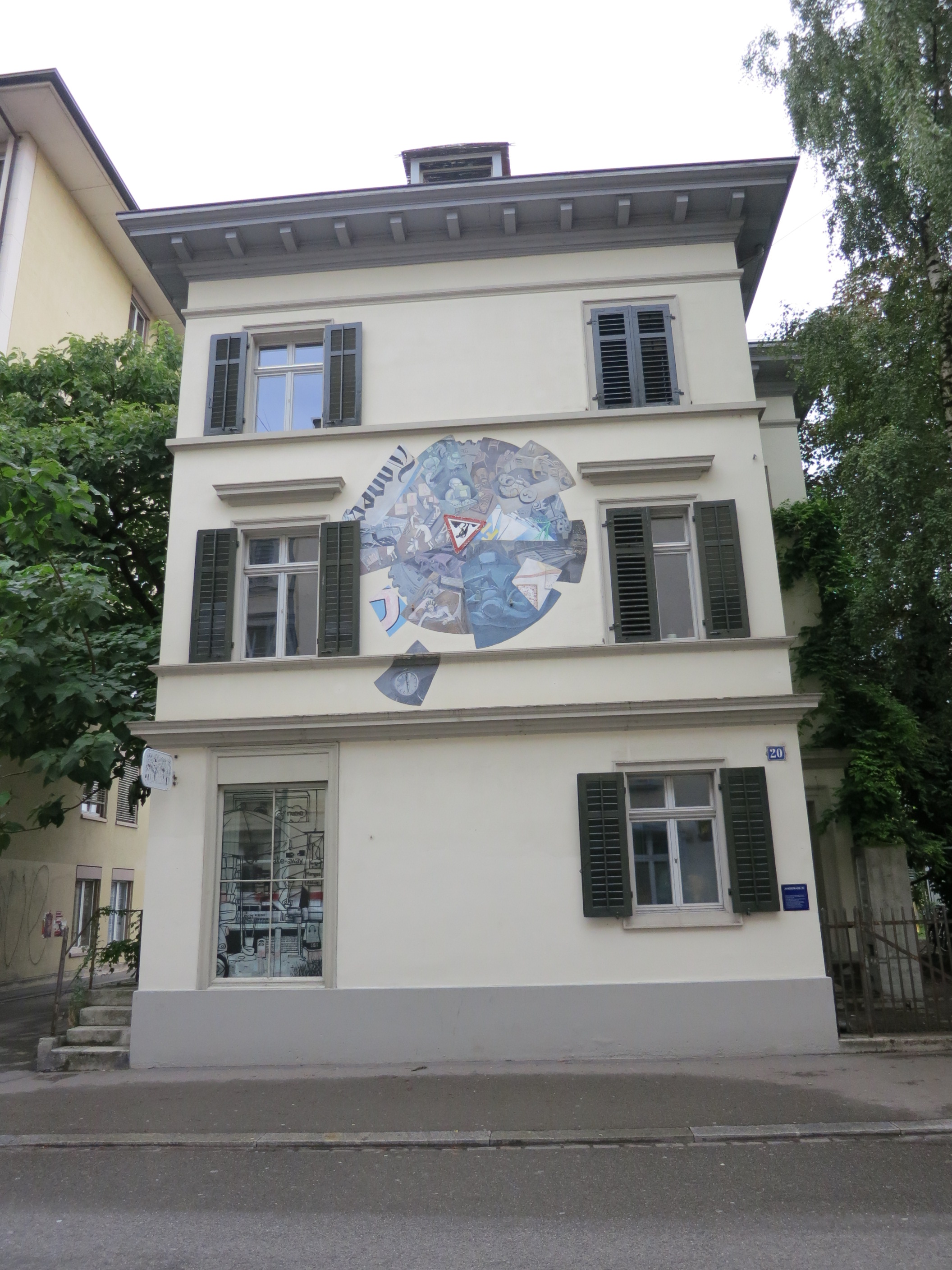 Ankerstrasse 20 的工人公寓连续立面，位于 Langstrasse 南侧支路